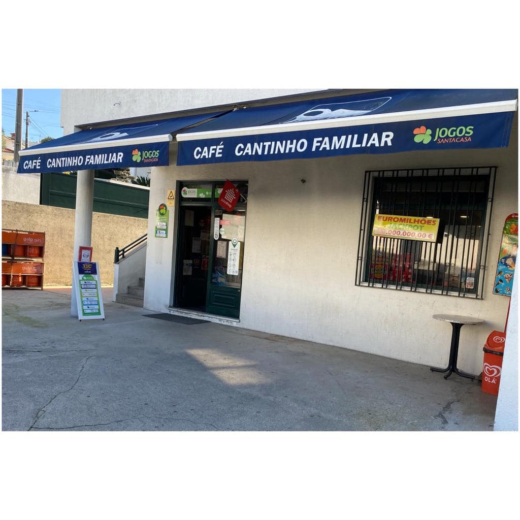 Caf&eacute; / Snack-Bar Cantinho Familiar 